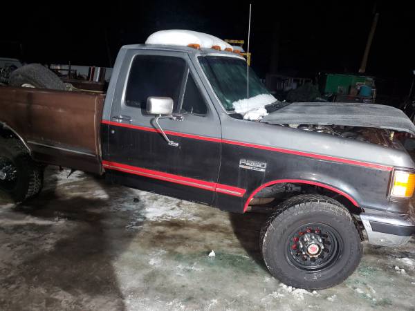1989 Ford F250 Lariat XLT 4x4 project or?