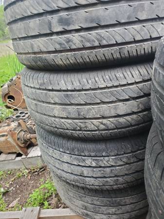 4 Waterfall 245/40r18 M&S tires