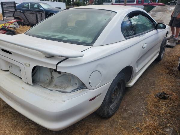 1998 Ford Mustang project or?